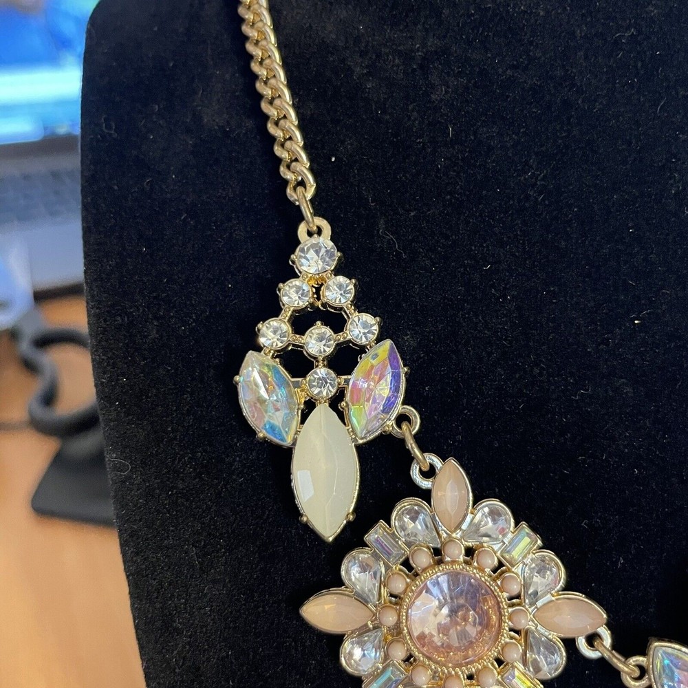 Chunky Rhinestone Statement Necklace ~ Peach and Clear Stones Gold Tone - Picture 5 of 5